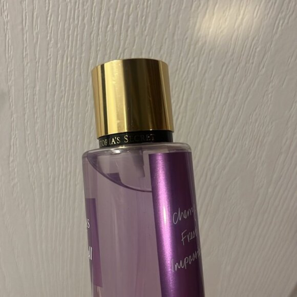 Victorias Secret Love Spell body Mist 250ml New - Picture 4 of 5